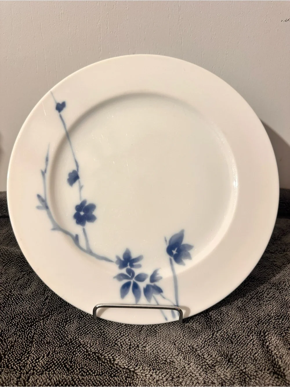 White Porcelain Dinner Plate with Blue Floral Accent